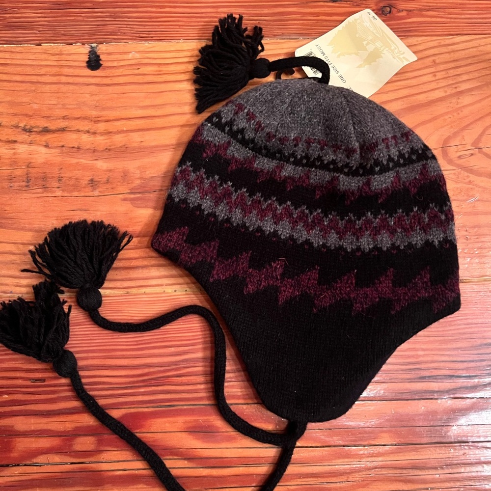 Vintage style Unisex Woolen Chullo Beanie Ear Flap Tassel Lined Black Burgundy